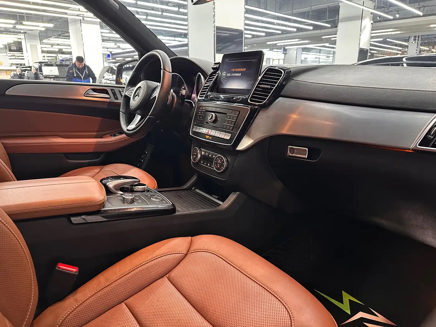 Mercedes-Benz GLS 2016 GLS 400 4MATIC Dynamic фото 12
