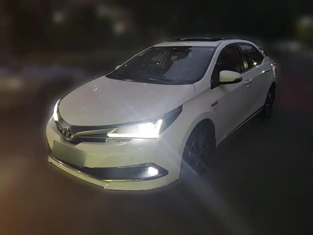 Toyota Corolla 2017 Facelift Hybrid 1.8L E-CVT Elite Edition