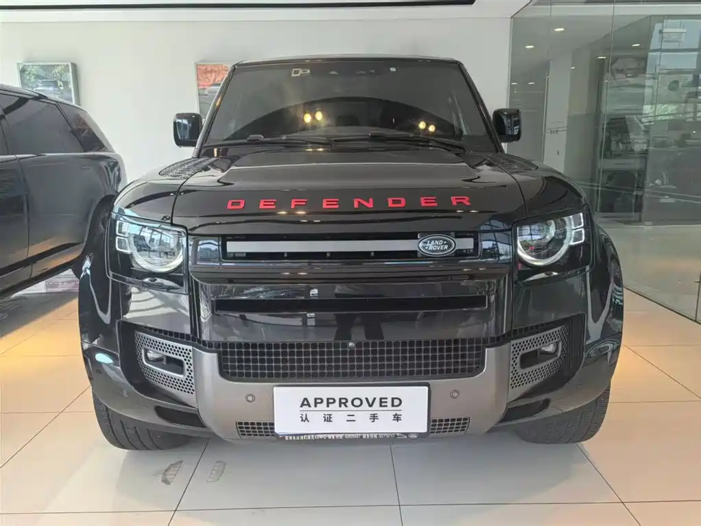 Land Rover Defender 2023 Facelift 110 5.0T V8 фото 2