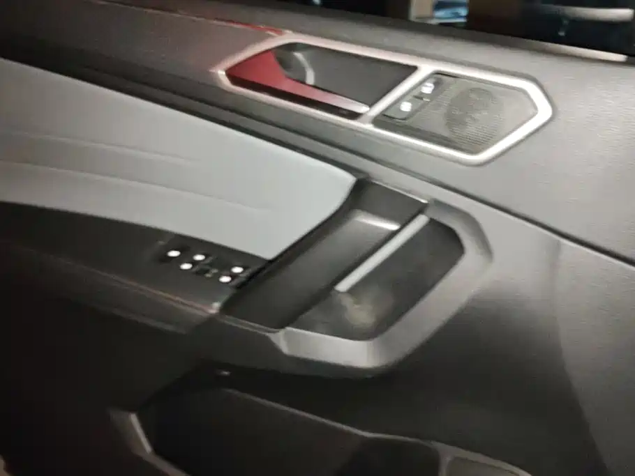 Volkswagen Tiguan X 2022 2021 330TSI 2WD Flagship