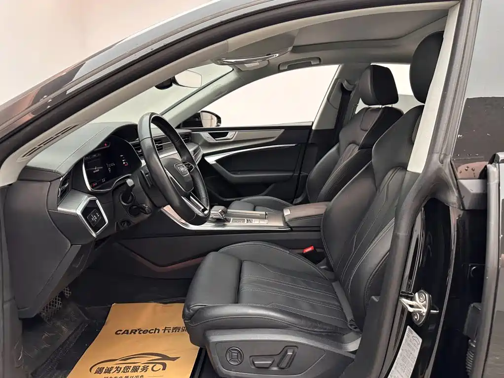 Фото 8 - Audi A7