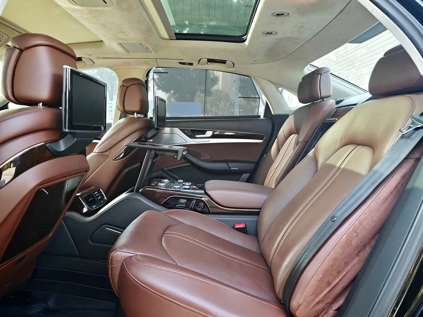 Audi A8 2014 A8L 6.3 FSI W12 quattro Flagship фото 8