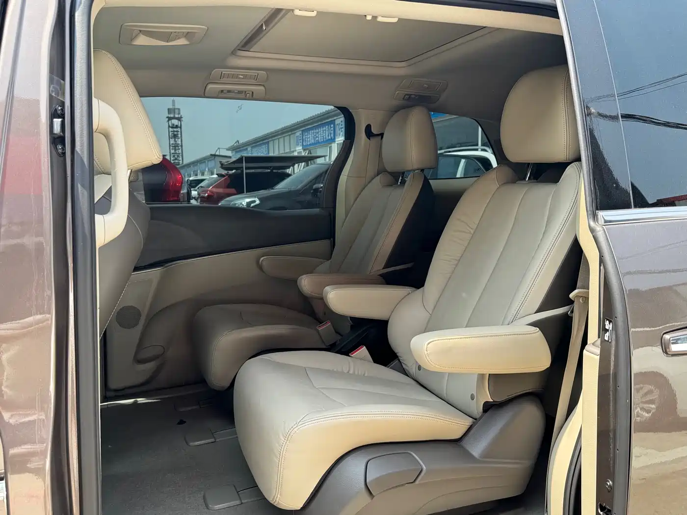 Buick GL8 2013 3.0L GT Luxury Business Elegance Edition фото 8