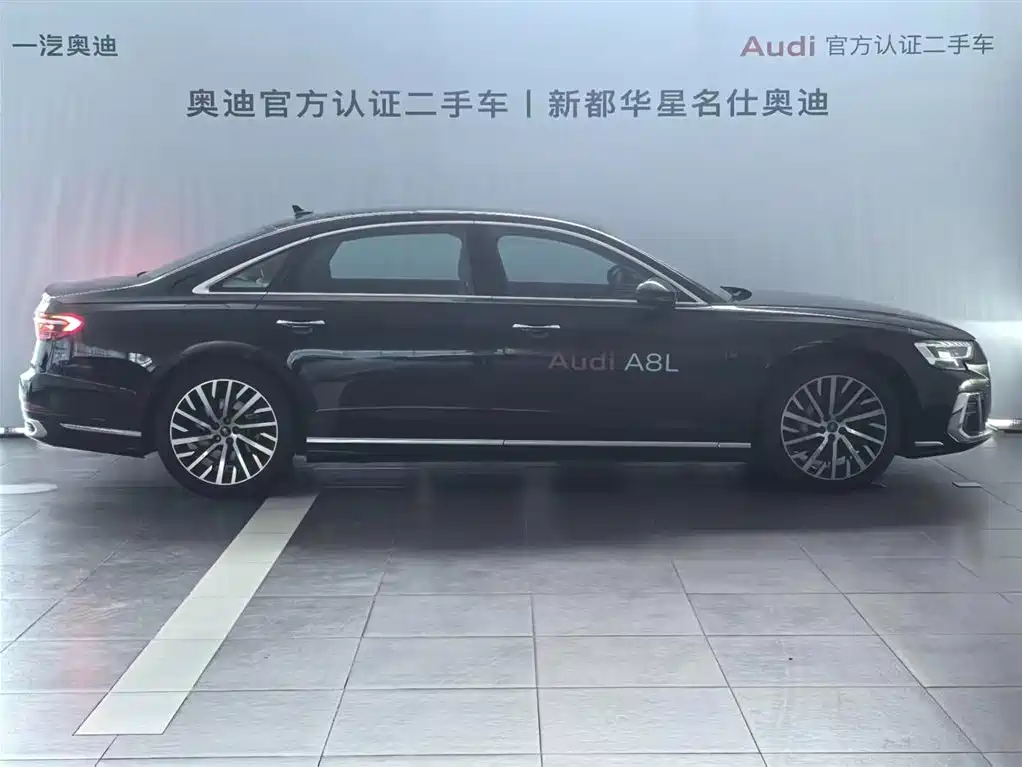 Audi A8 2024 Model A8L 50 TFSI quattro Premium Selection фото 5
