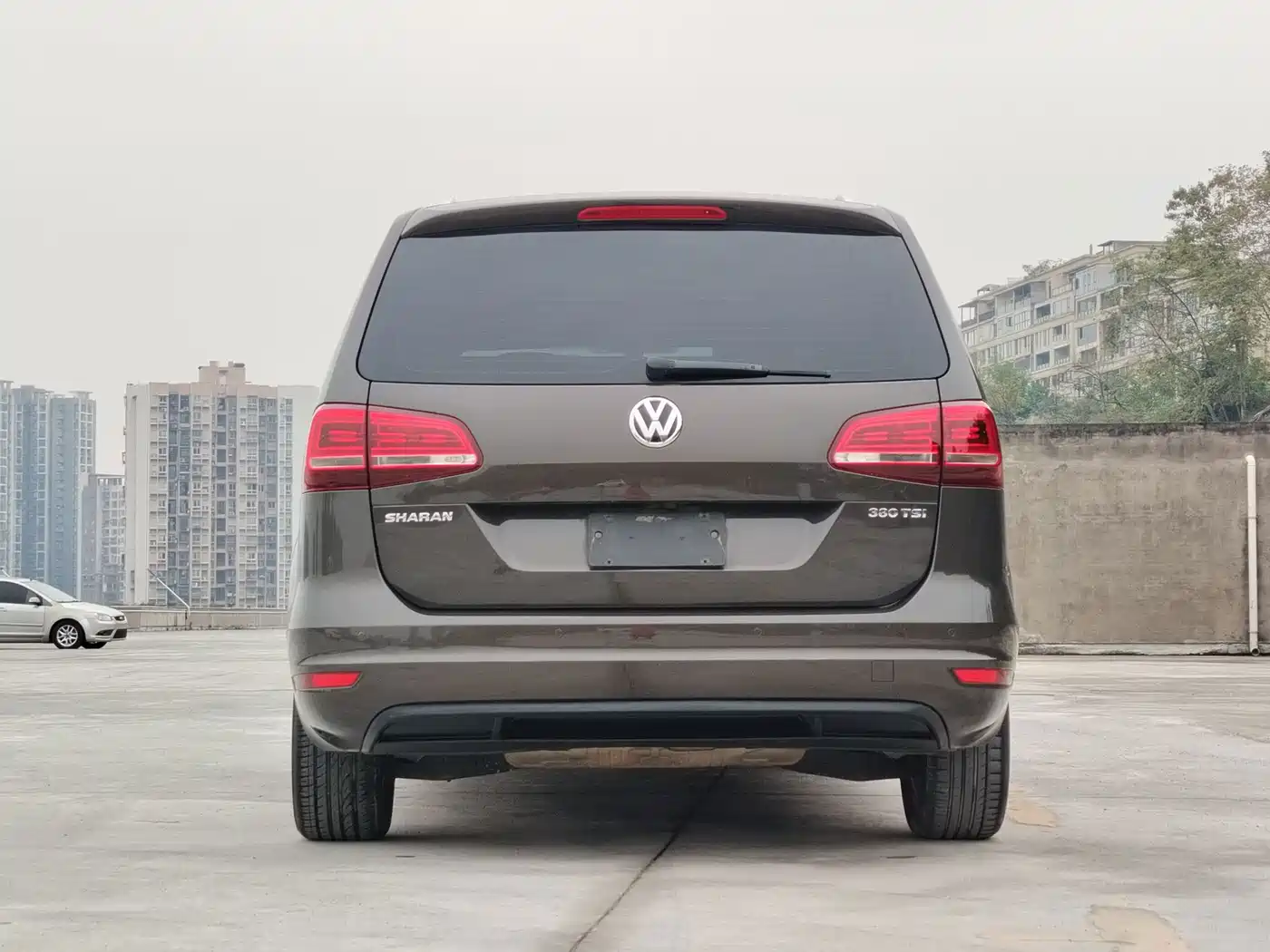 Volkswagen Sharan 2017 2016 380TSI Comfort 7-seater