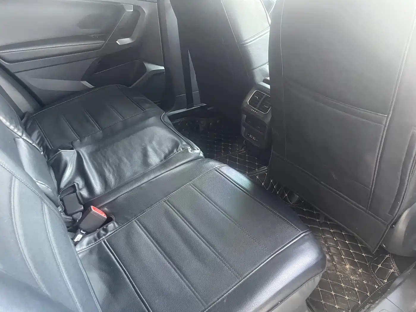 Volkswagen Tiguan L 2019 330TSI Automatic 2WD Panorama Comfort Edition China VI фото 5