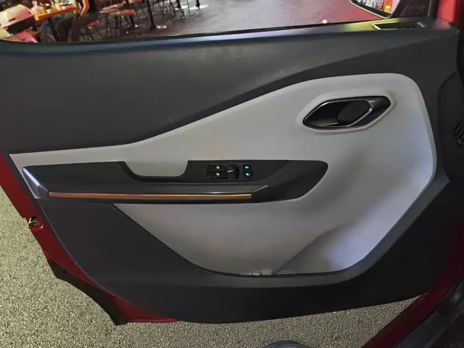 Baojun E200 2019 2019 250KM Smart Edition