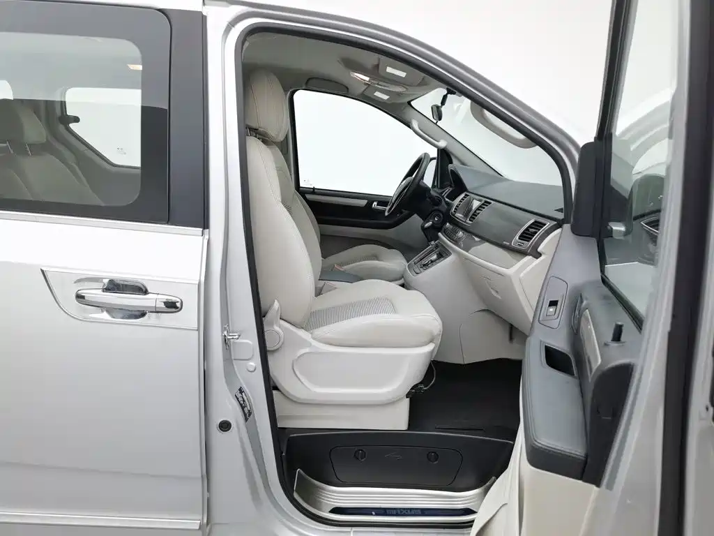 SAIC Maxus Maxus G10 2019 2018 PLUS 2.0T Auto Smart Enjoyment Edition