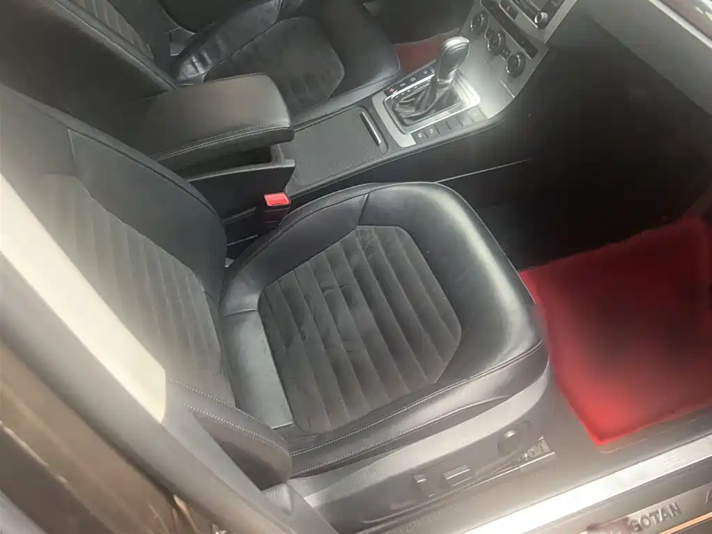 Volkswagen Magotan 2015 Facelift 1.8TSI Premium фото 4