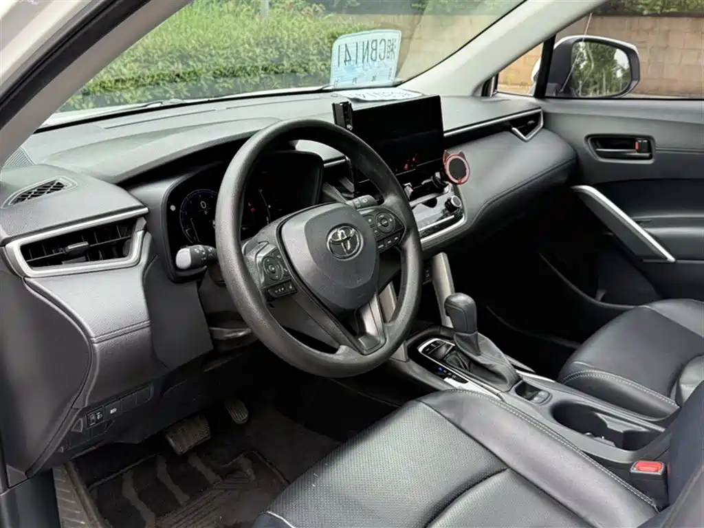 Toyota Corolla Cross 2023 2.0L Elite Edition фото 16