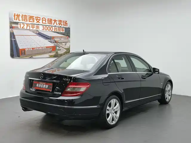 Mercedes-Benz C-Class 2010 C 200 CGI Fashion — фото 2