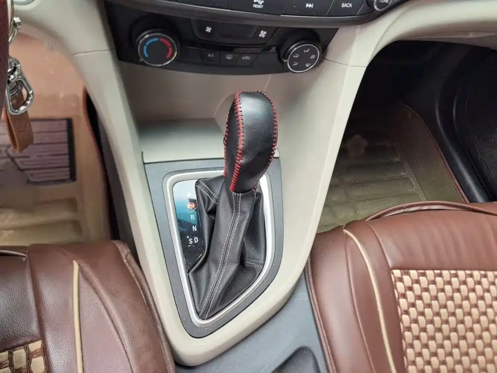 Фото 7 - Buick Excelle