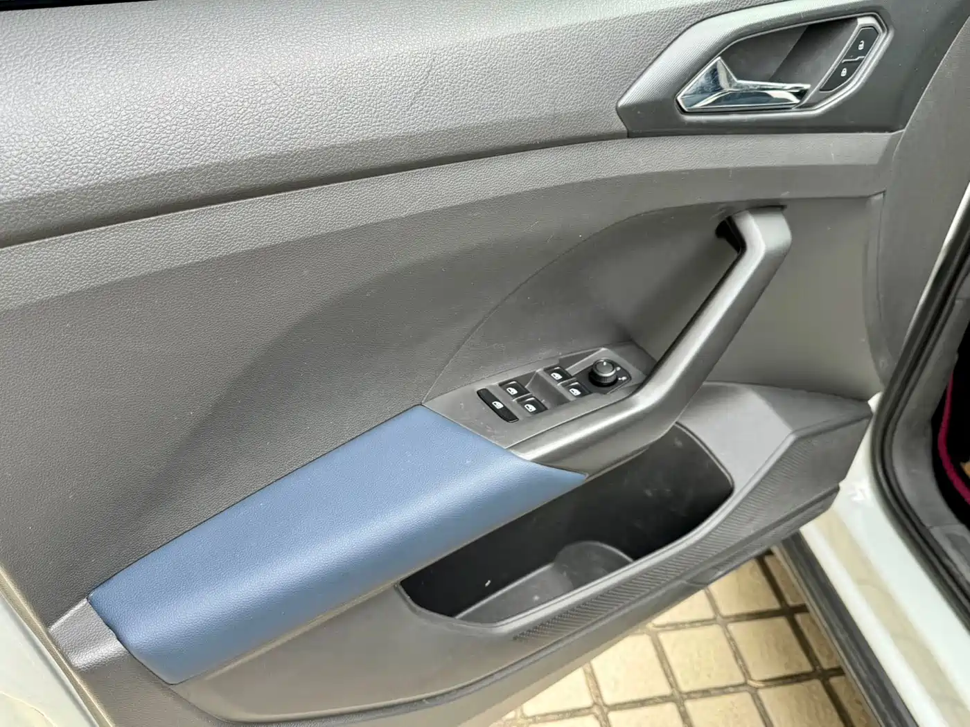 VOLKSWAGEN TU KAI