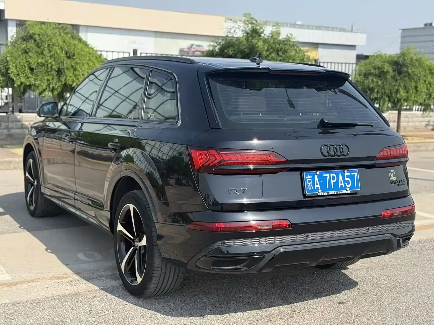 AUDI Q7