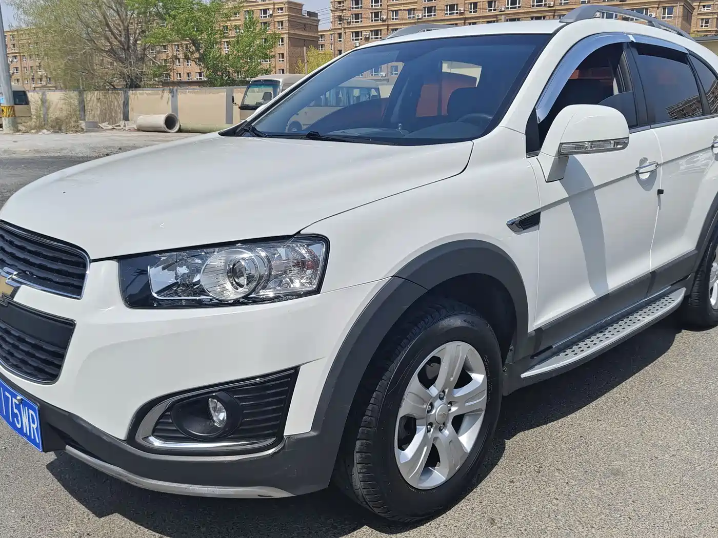 Chevrolet Captiva 2017 2.4L 2WD Luxury Edition 7-Seater фото 2