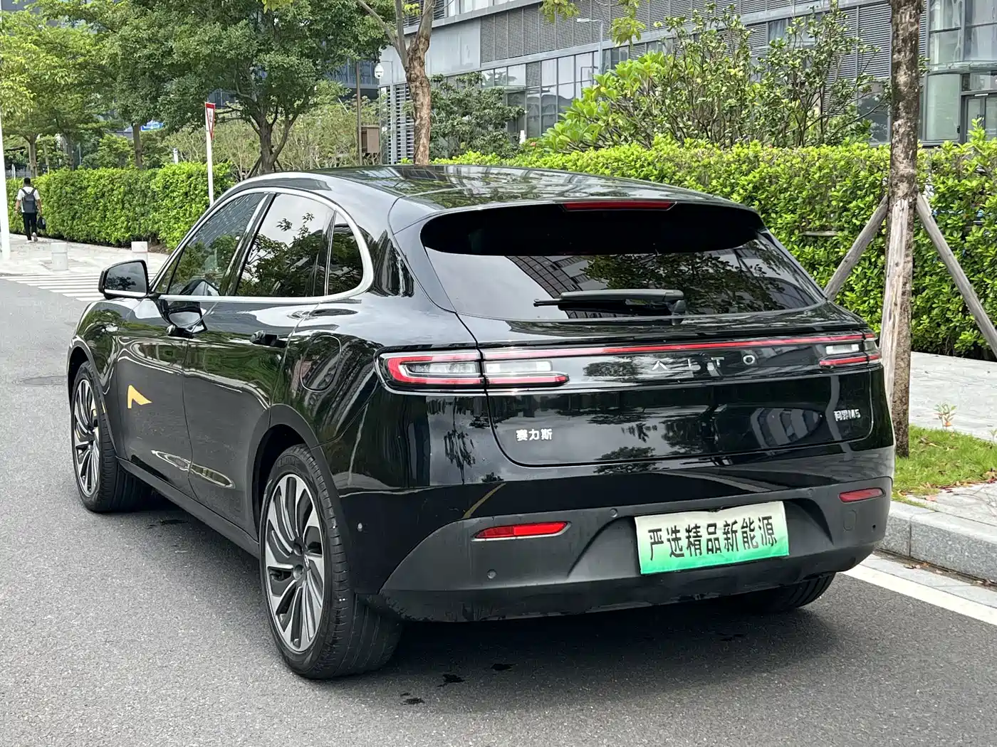 AITO Wenjie AITO M5 2022 2022 Extended Range AWD Ultimate Edition