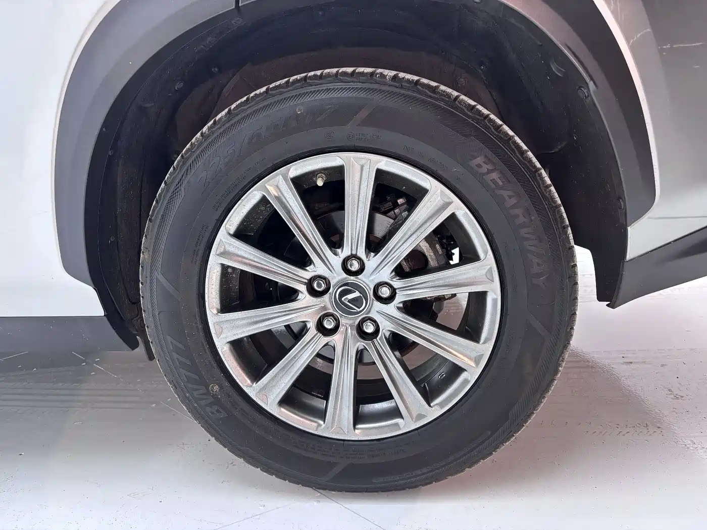 Lexus NX 2020 200 FWD Sharp Edition China VI фото 28