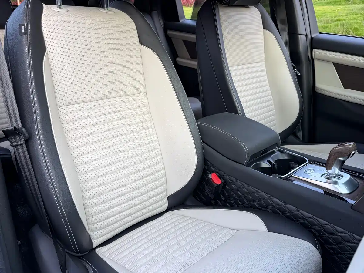 Land Rover Discovery Sport 2021 249PS R-Dynamic S Performance Edition фото 9
