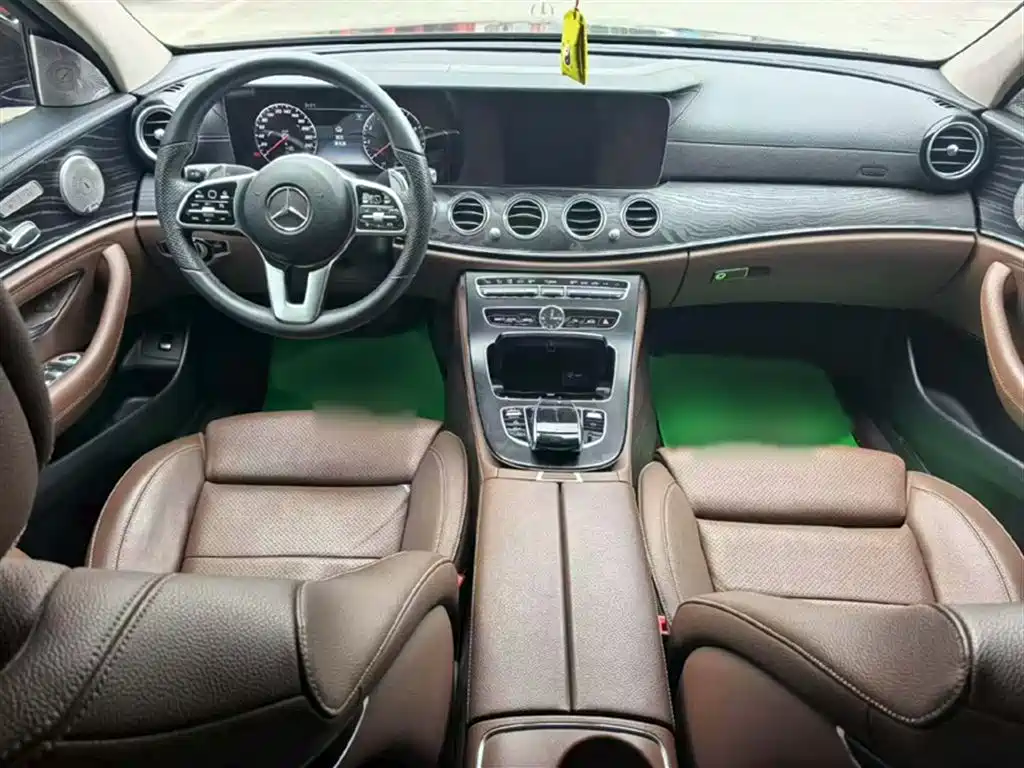 Mercedes-Benz E-Class 2018 E 200 L Sport 4MATIC фото 16