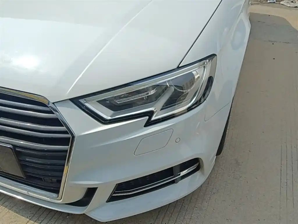 Audi A3 2017 Limousine 35 TFSI Fashion фото 24
