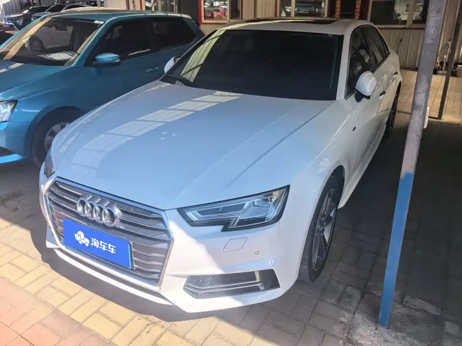 Фото 1 - Audi A4L
