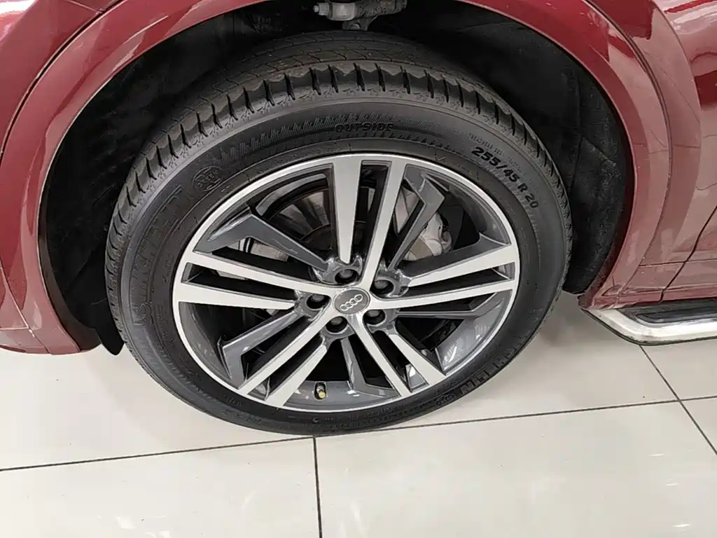 Audi Q5L 2019 2018 45 TFSI Exclusive Sport (China V)