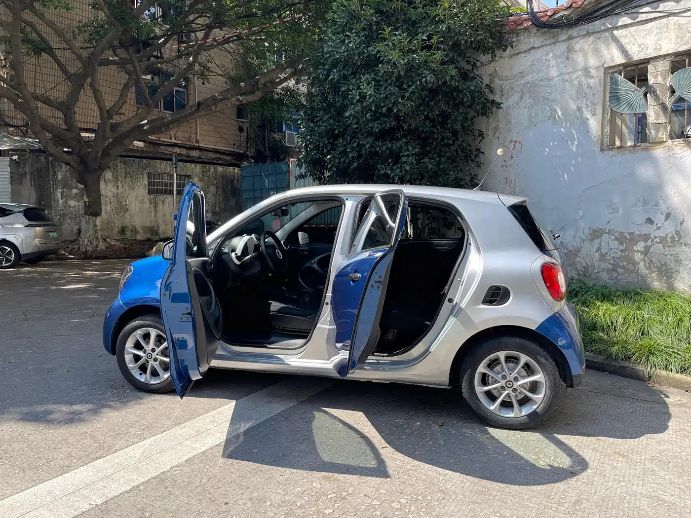 smart forfour 2019 2018 1.0L 52kW Agile Edition
