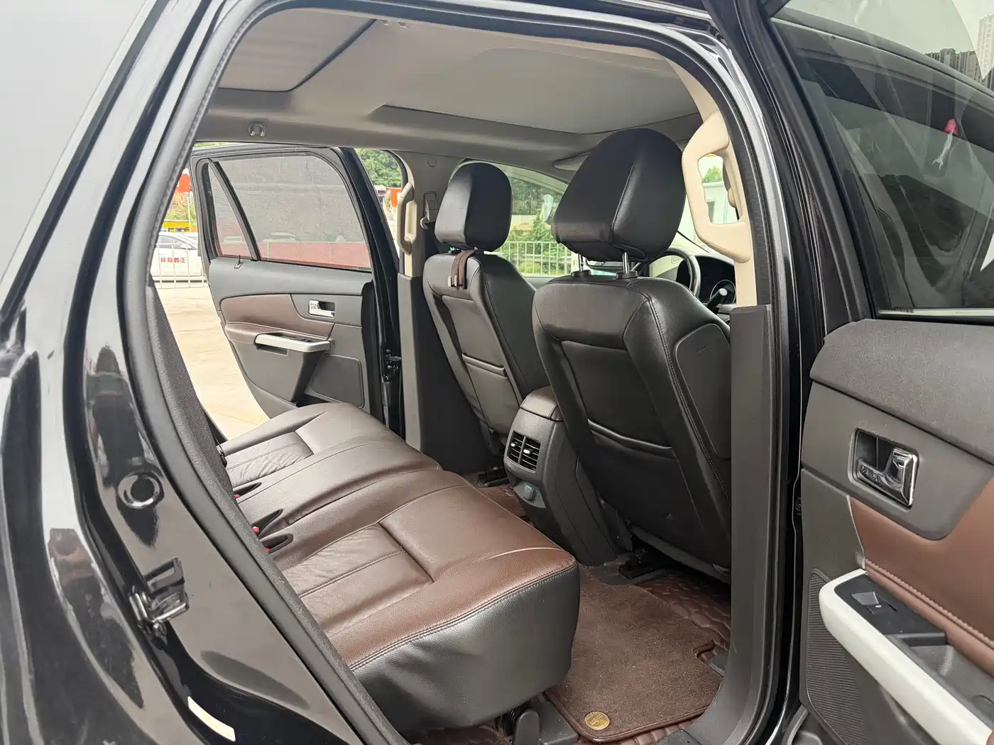 Ford Edge (Import) 2014 2012 2.0T Prestige