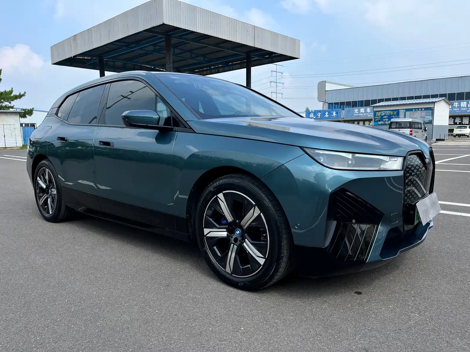 Фото 3 - BMW iX