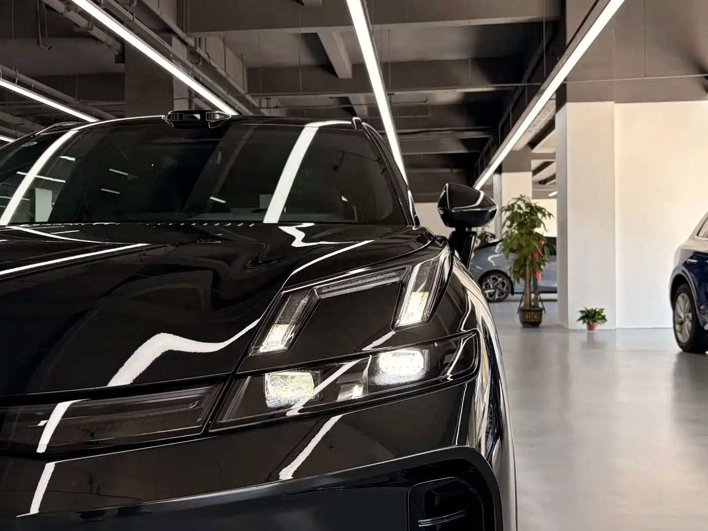 2026 Lynk & Co 08 EM-P
