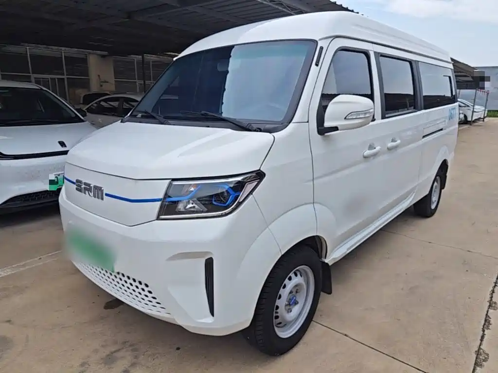 SRM Xinyuan Good Luck 2024 2023 Standard Passenger Vehicle