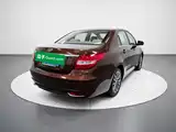 Фото 6 - Geely Vision