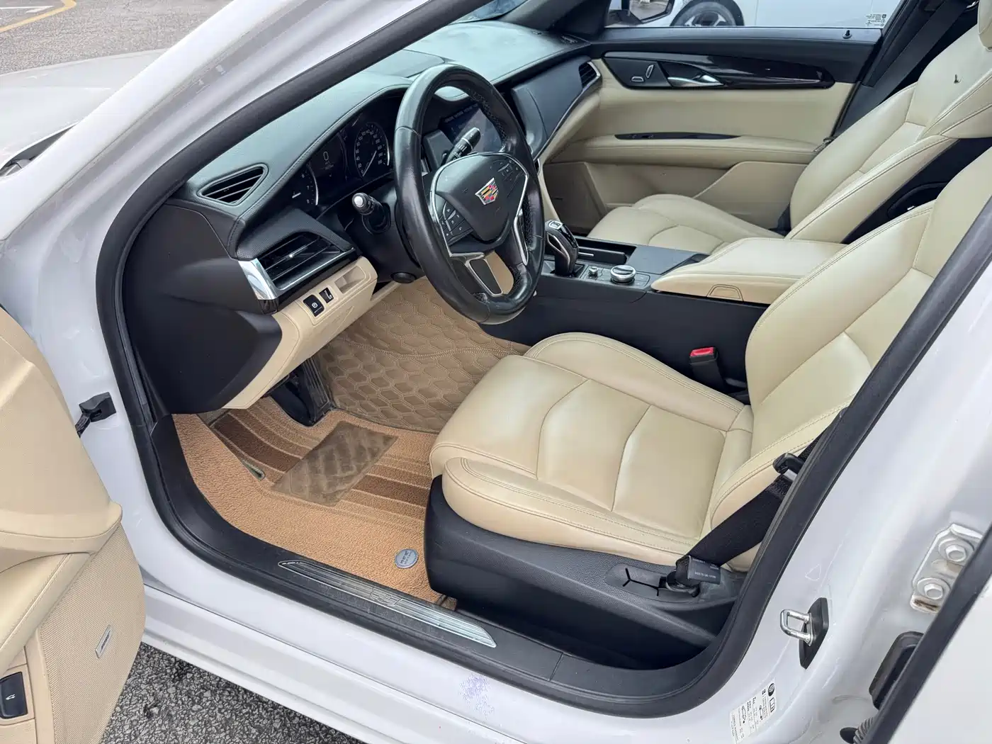 Cadillac CT6 2019 28T Fashion Model фото 4