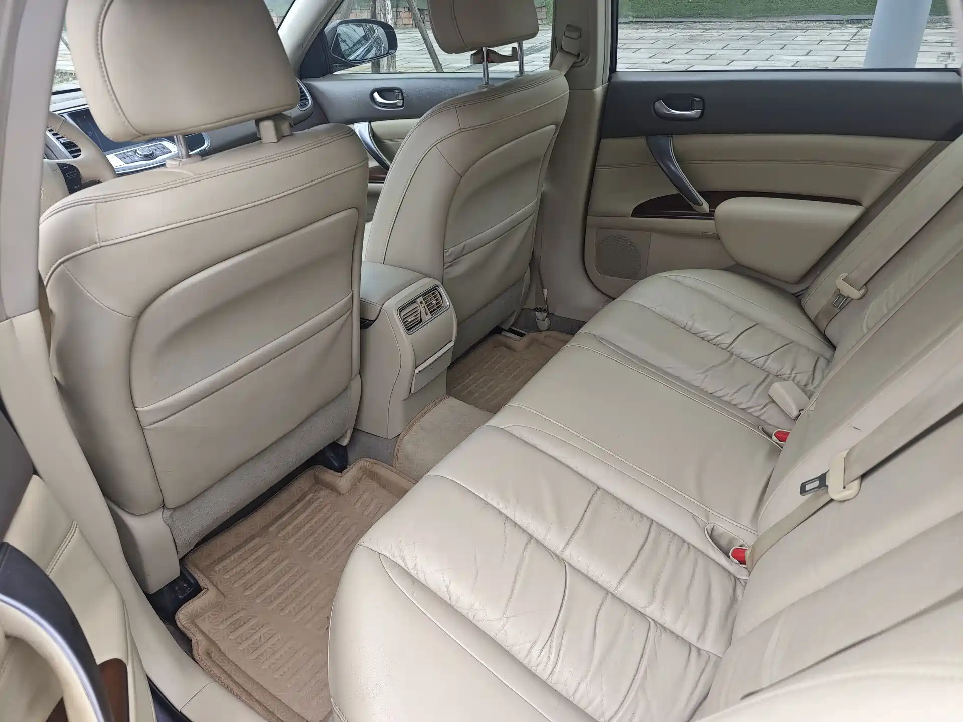 Photo 15 - Nissan Teana