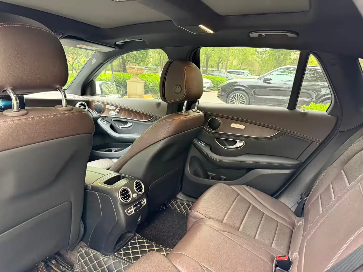 Mercedes-Benz GLC 2020 Facelift GLC 300 L 4MATIC Dynamic фото 8