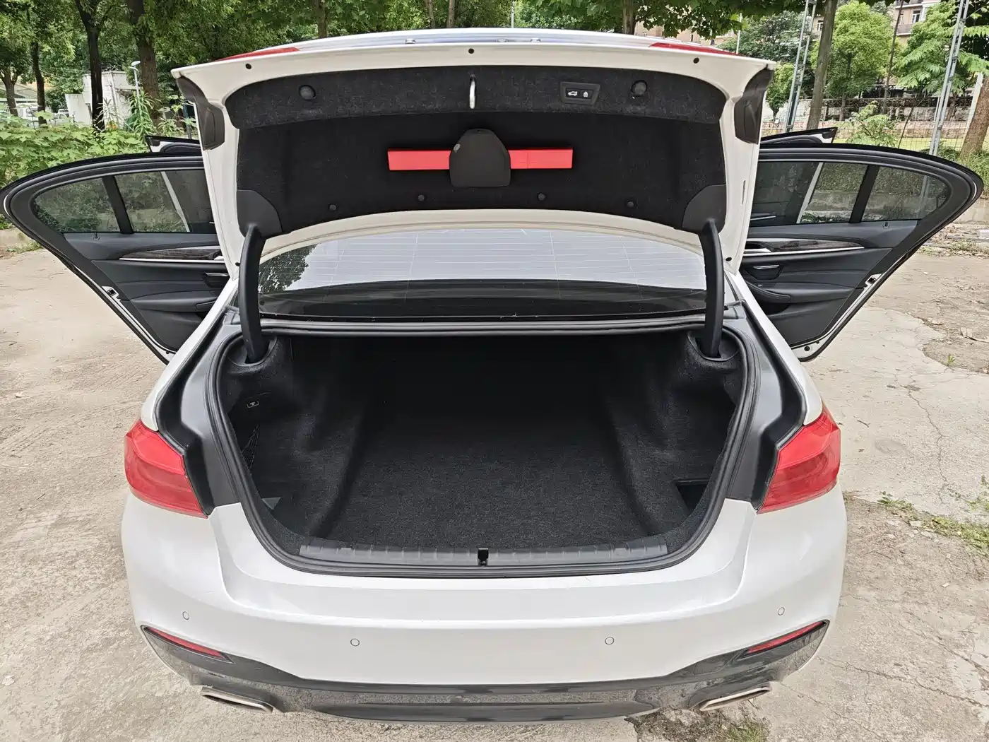 BMW 5 Series 2018 525Li M Sport Package фото 20