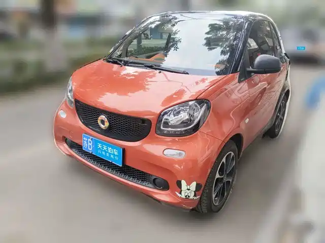 smart fortwo 2015 1.0L 52kW Hardtop Passion Edition — фото 1