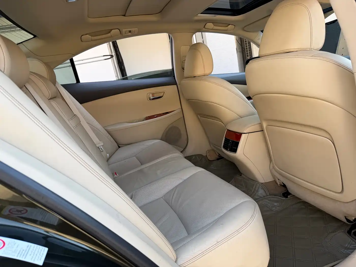 Lexus ES 2010 350 Elegance Edition фото 18