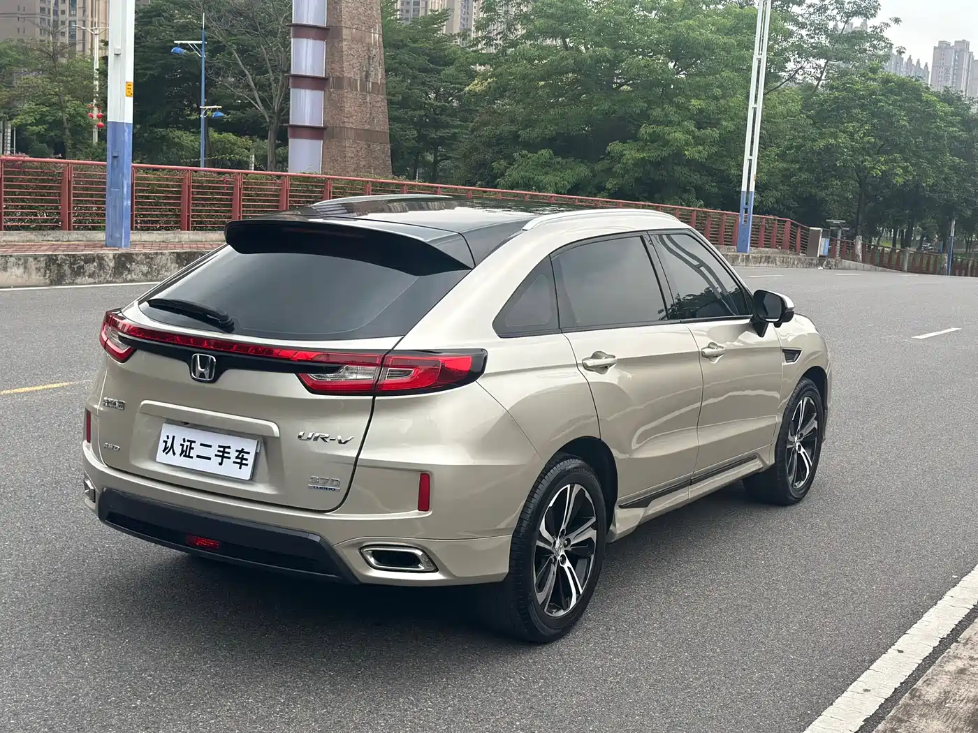 Honda UR-V 2017 370TURBO 2WD Premium Edition China V фото 5