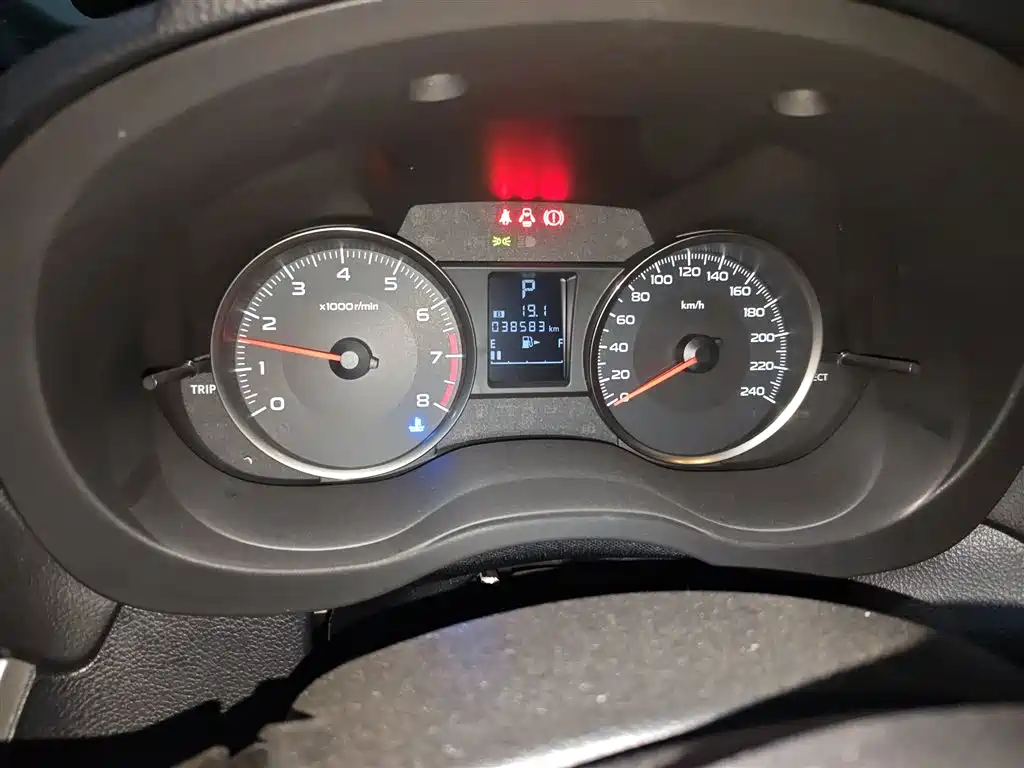 Subaru XV 2016 Model 2.0i Comfort Navigation Edition фото 5