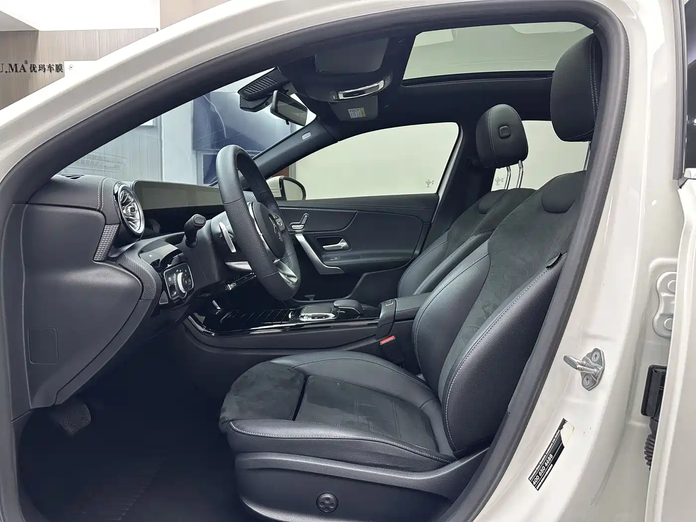Mercedes-Benz A-Class 2020 A 200 L Sport Sedan фото 11