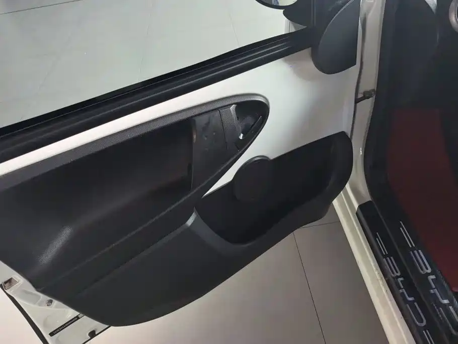 BYD F0 2016 2015 1.0L AMT Xuan Cool Edition