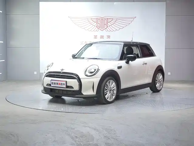 MINI 