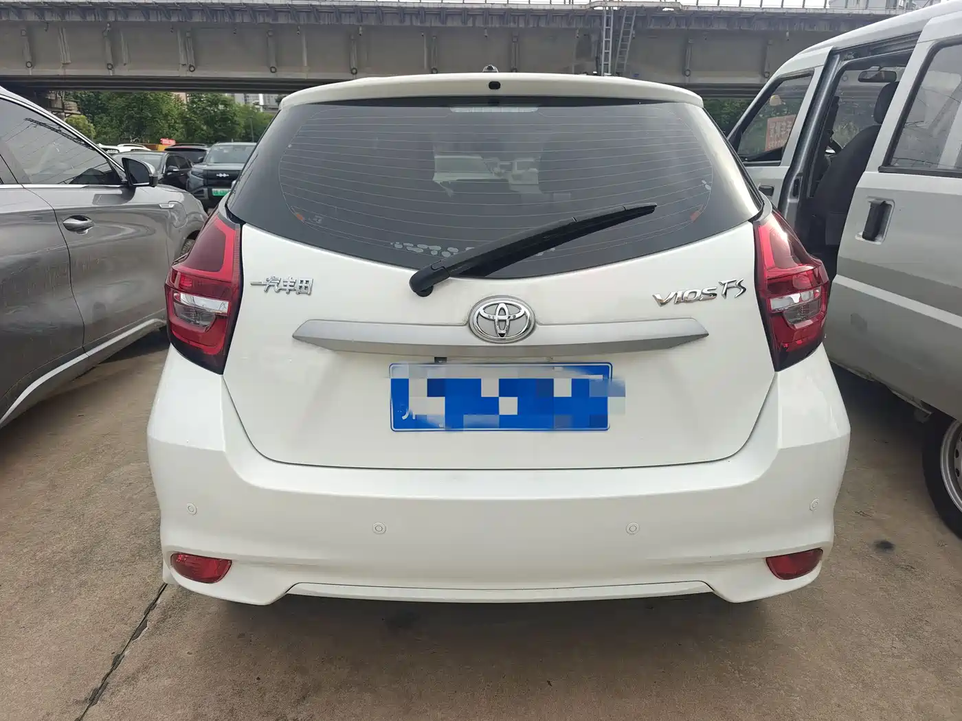Toyota Vios FS 2022 1.5L 20th Anniversary Edition фото 6