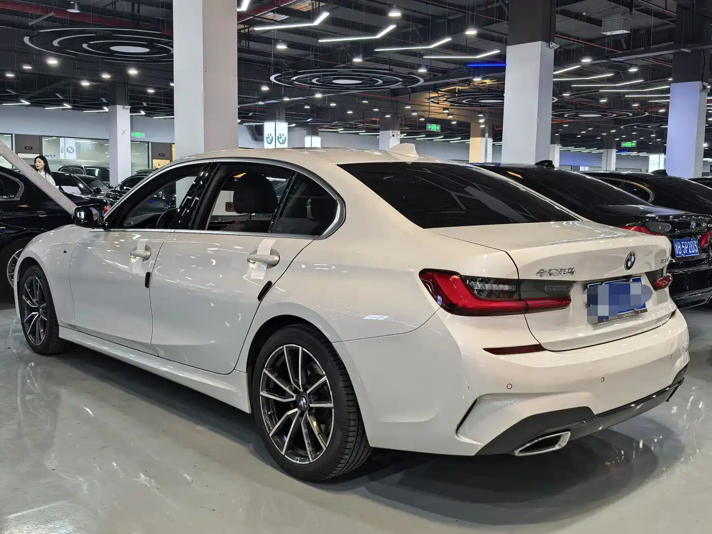 BMW 3 Series 2021 320Li M Sport Package фото 14