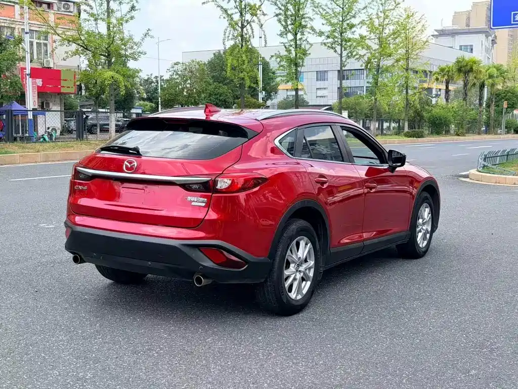 Фото 4 - Mazda CX-4