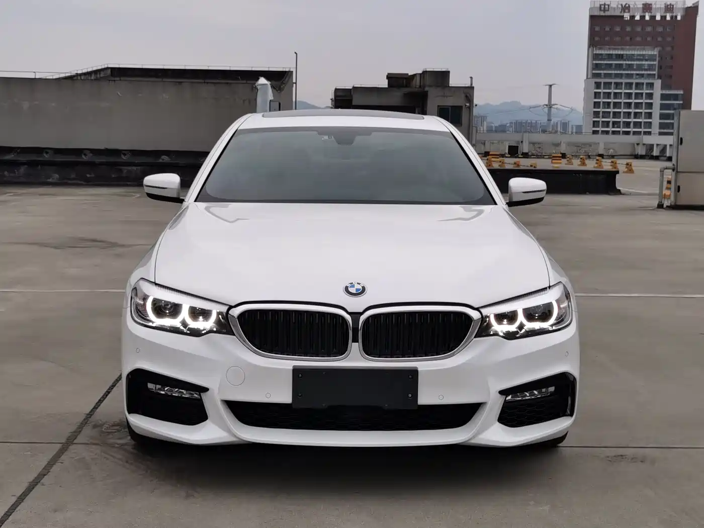 BMW 5 Series 2018 530Li Leading M Sport Package фото 2