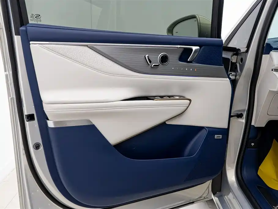 Buick GL8 New Energy 2024 Land Honor Luxury Edition 6-Seater фото 22