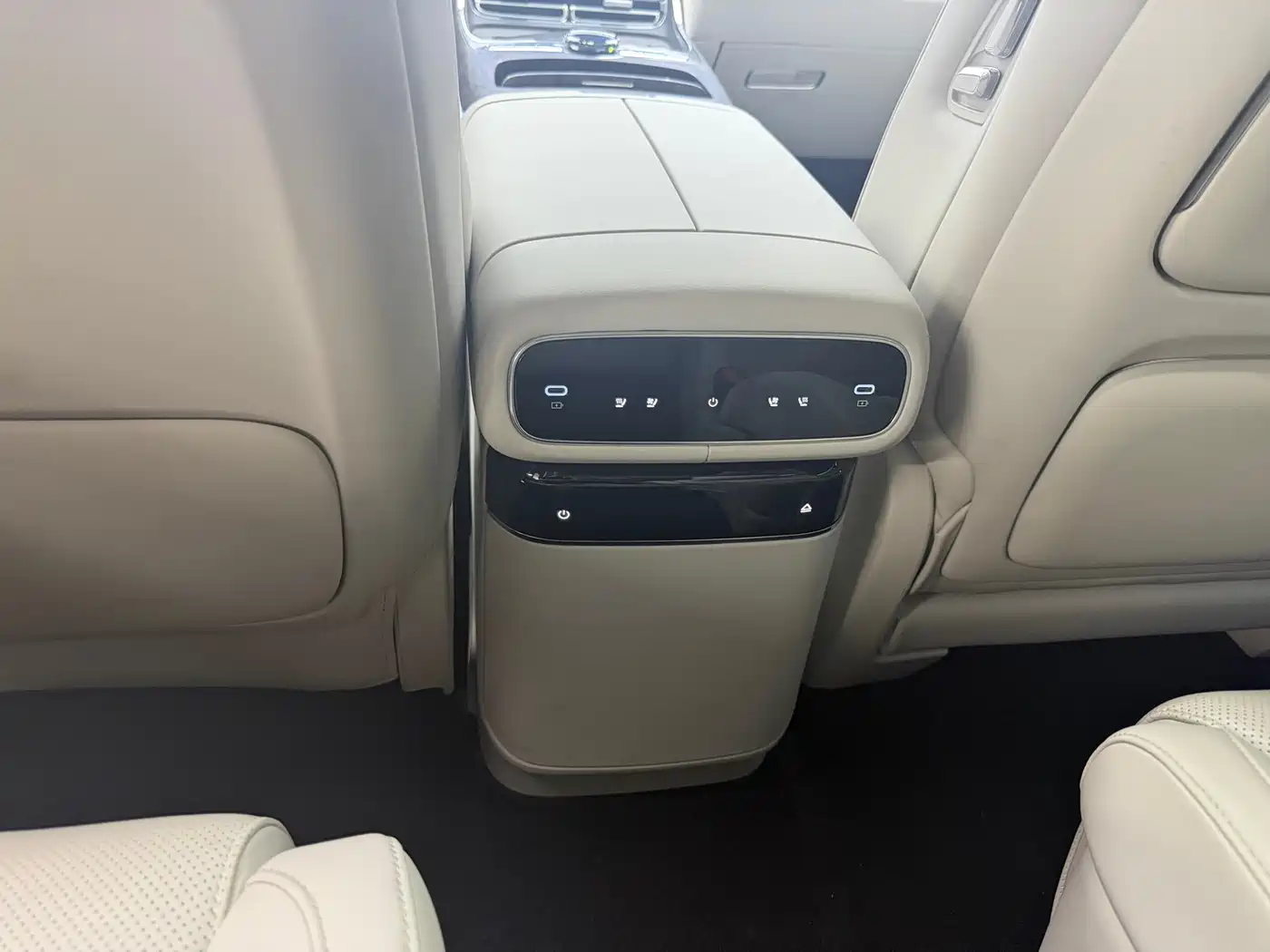 Geely Galaxy Galaxy M9 2026 2025 230km 2WD Smart Edition