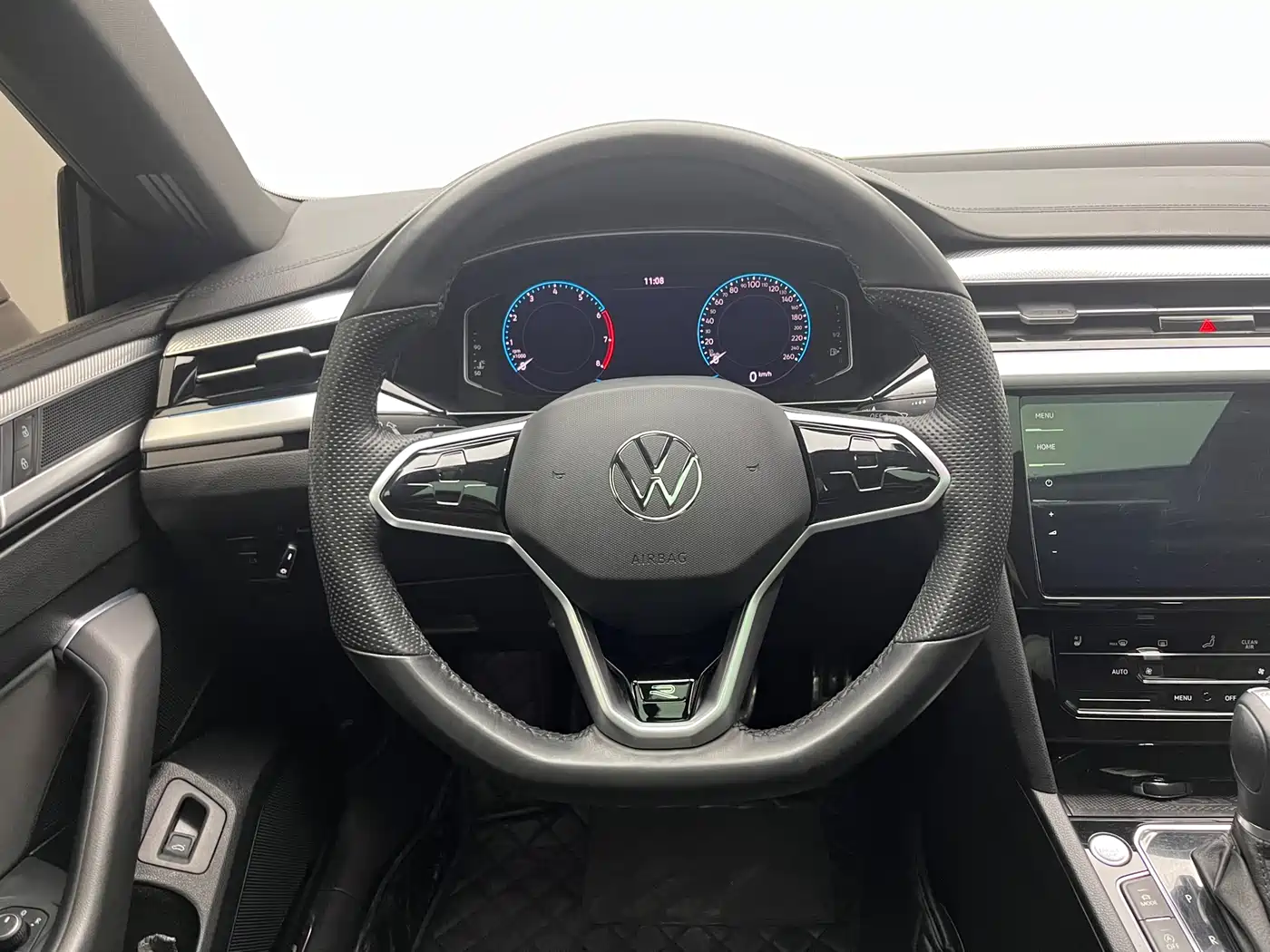 Volkswagen FAW-Volkswagen CC 2023 380TSI Eye-catching Edition фото 16
